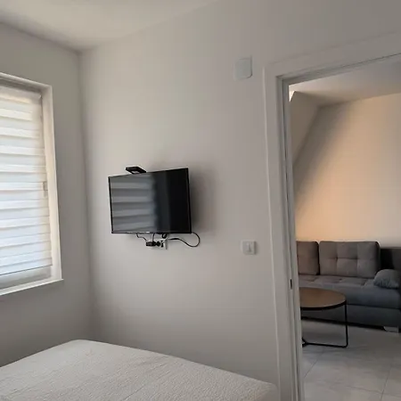 Apartman Divchinest *