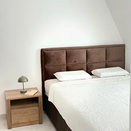 Divchinest * Divcibare